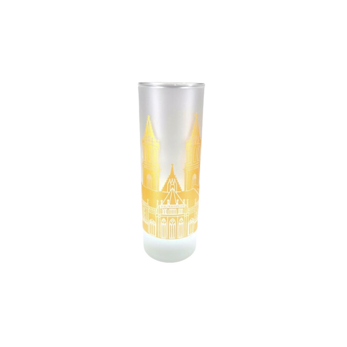 Satiniertes Vodkaglas mit gelbem Motiv des Magdeburger Doms, angeboten im Magdeburg-Shop.